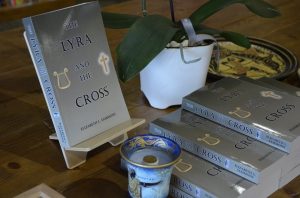 copies of The Lyra and the Cross novel among Greek relics